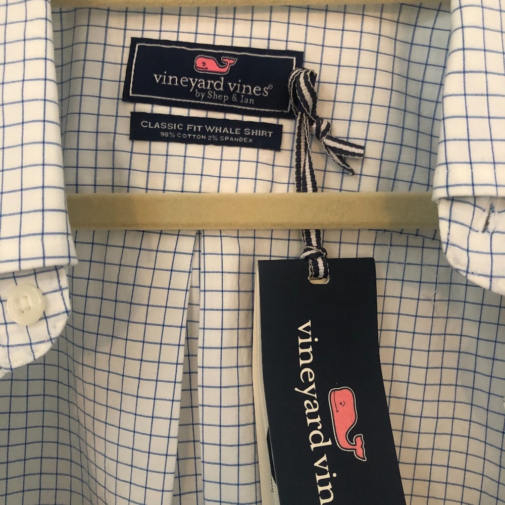 NEW Vineyard Vines White with Blue Button Down Top - Picture 3 of 5